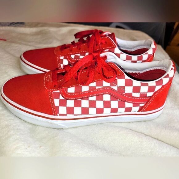 Van's Slip-on Shoe, Youth sz 6, Red & White Checkerboard  - Picture 1 of 4